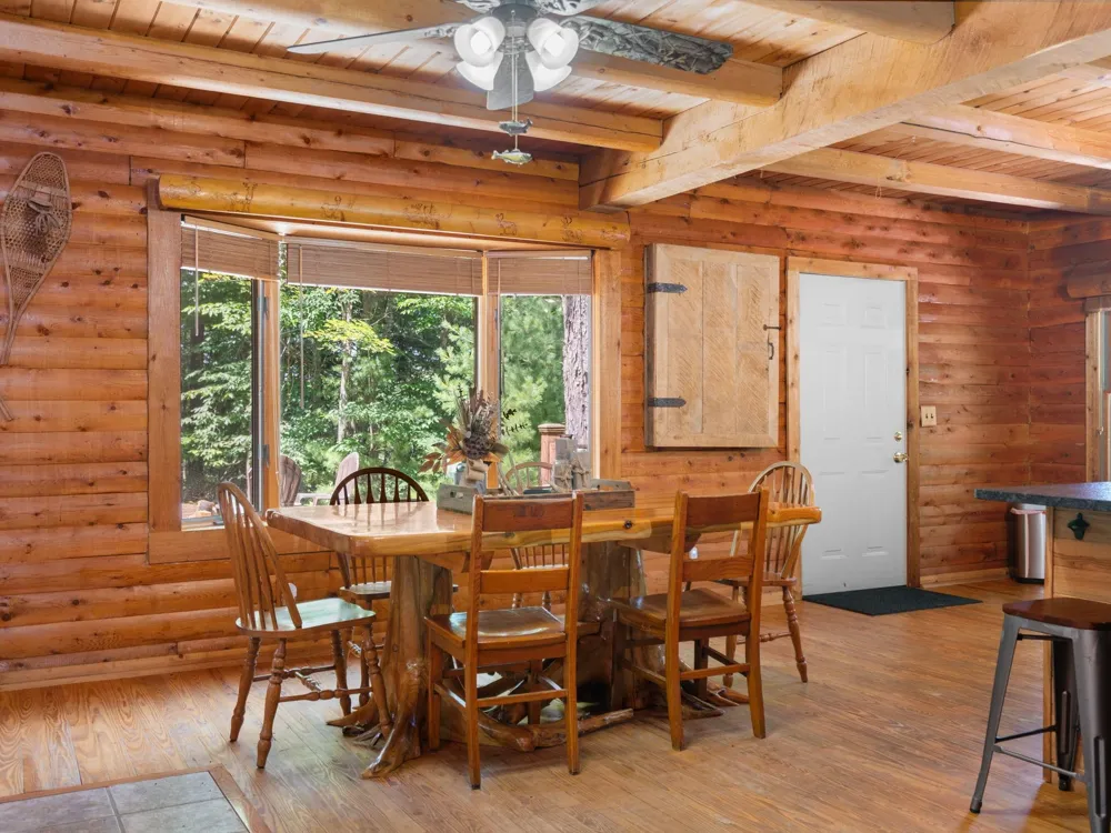 9556 SW Long Lake Drive Springfield Township, MI 49633