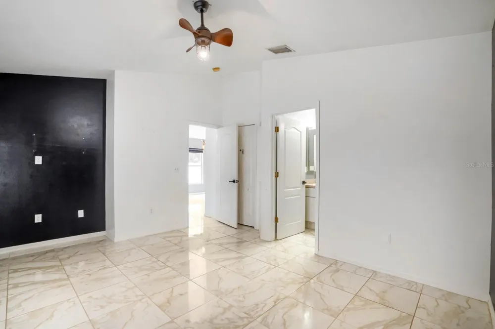 701 PERIWINKLE POINTE PLACE Seffner, FL 33584