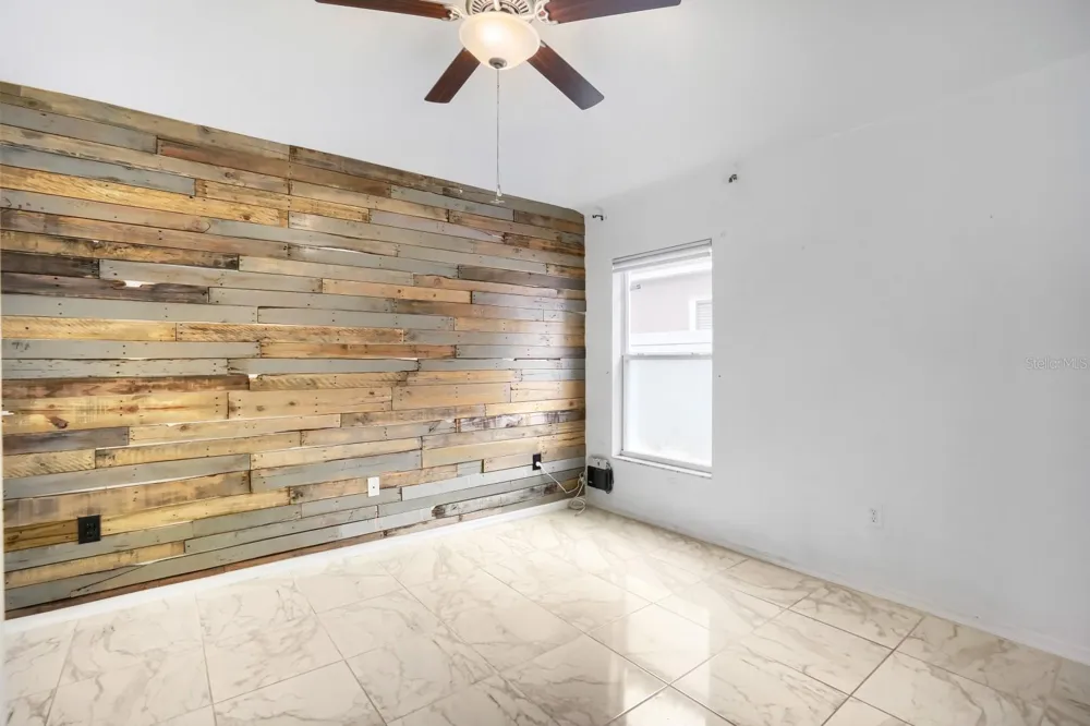 701 PERIWINKLE POINTE PLACE Seffner, FL 33584