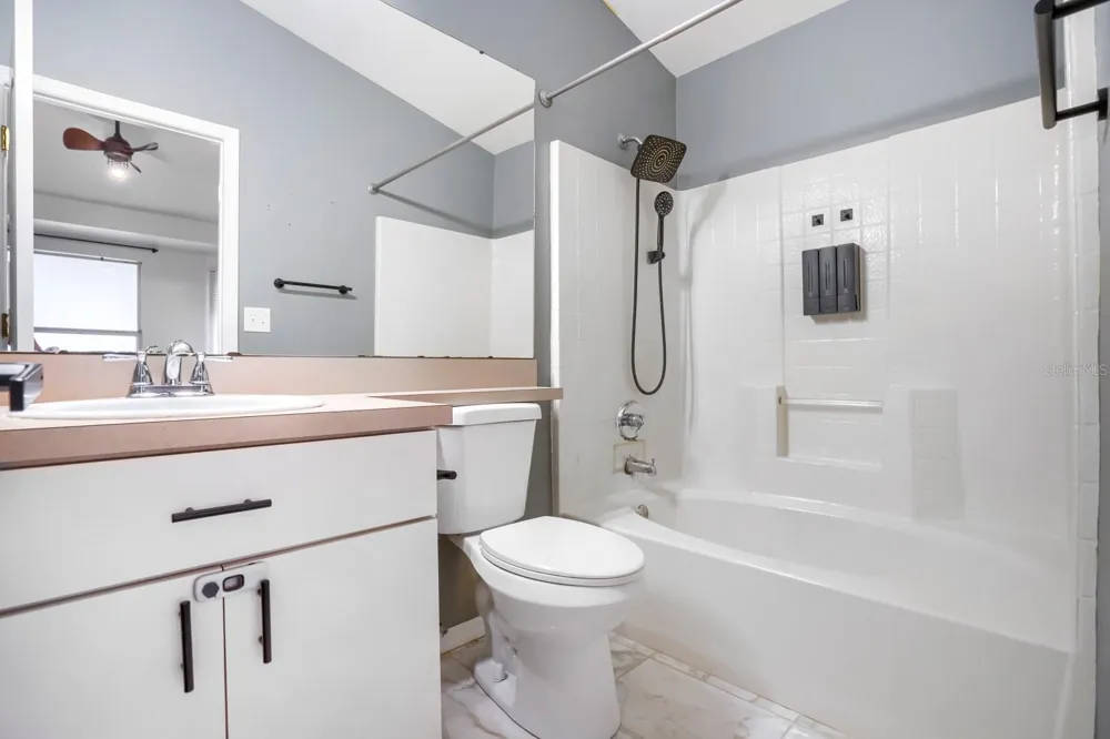 701 PERIWINKLE POINTE PLACE Seffner, FL 33584