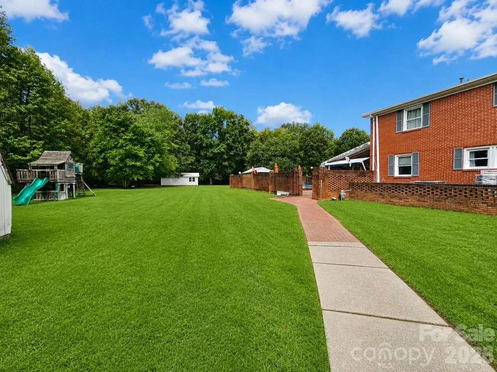 907 Sikes Mill Road Monroe, NC 28110
