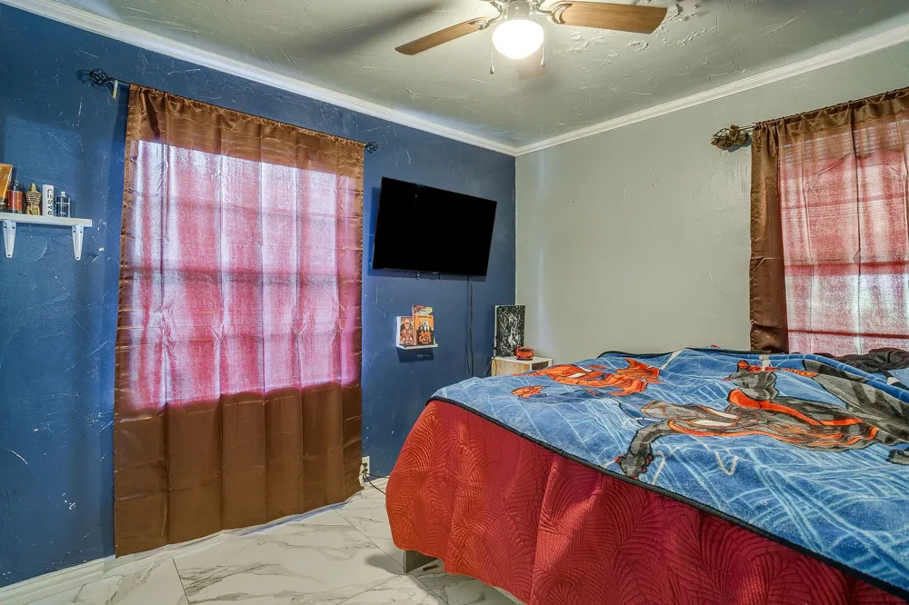 702 Lombardy Lane Arlington, TX 76013