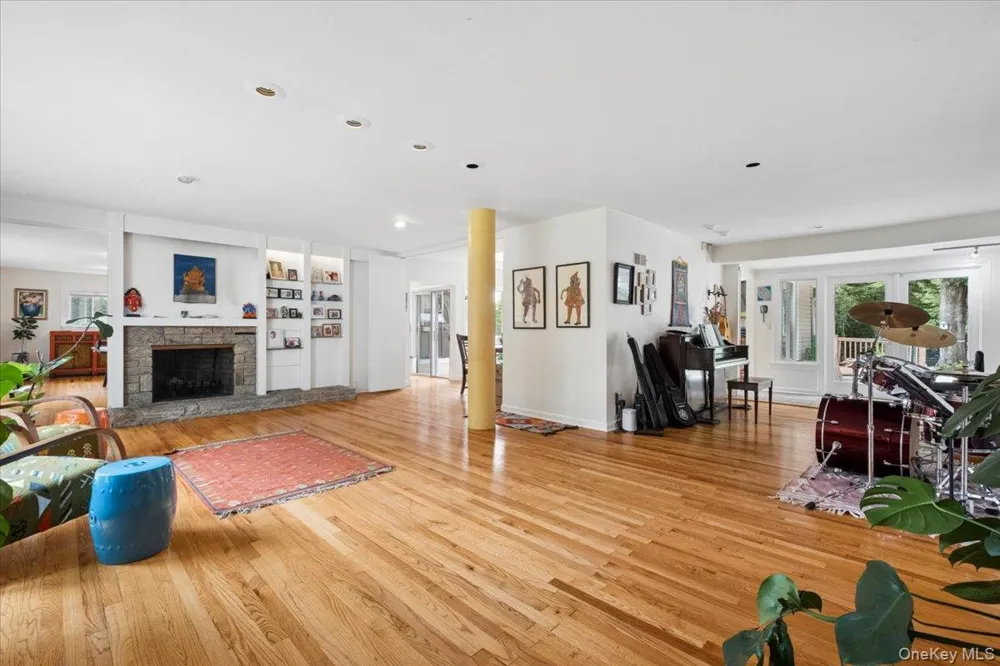 5 Agnes Circle Ardsley, NY 10502