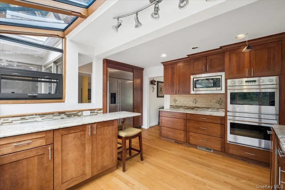 5 Agnes Circle Ardsley, NY 10502