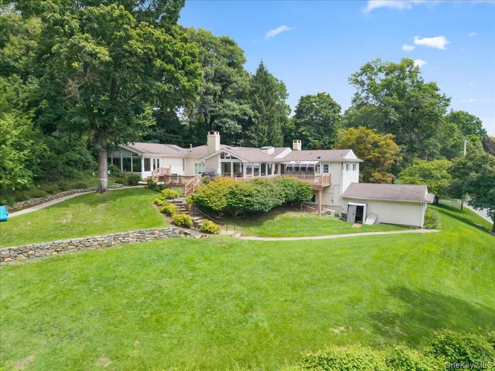 5 Agnes Circle Ardsley, NY 10502