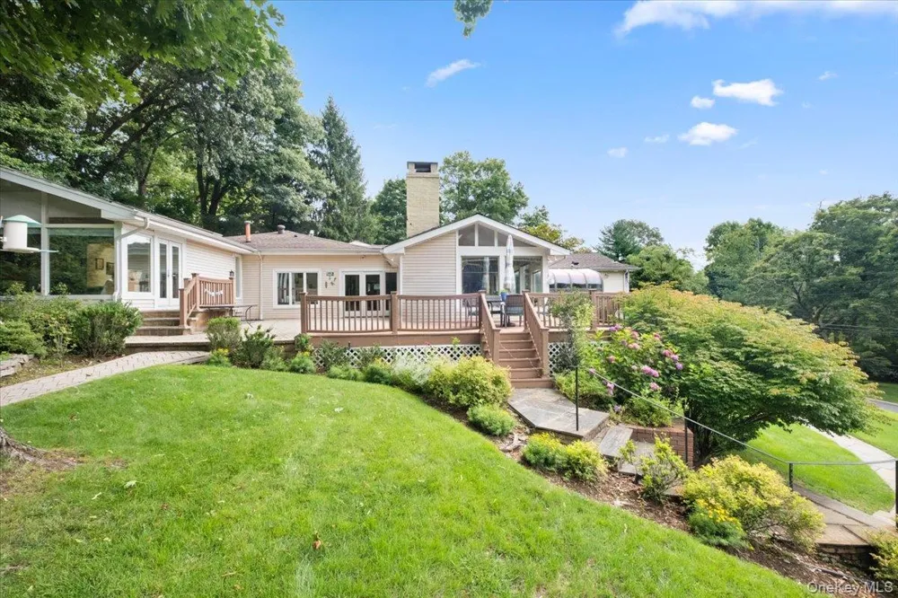 5 Agnes Circle Ardsley, NY 10502