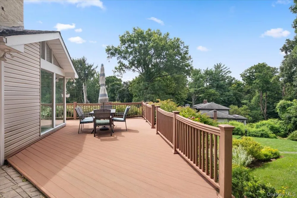 5 Agnes Circle Ardsley, NY 10502