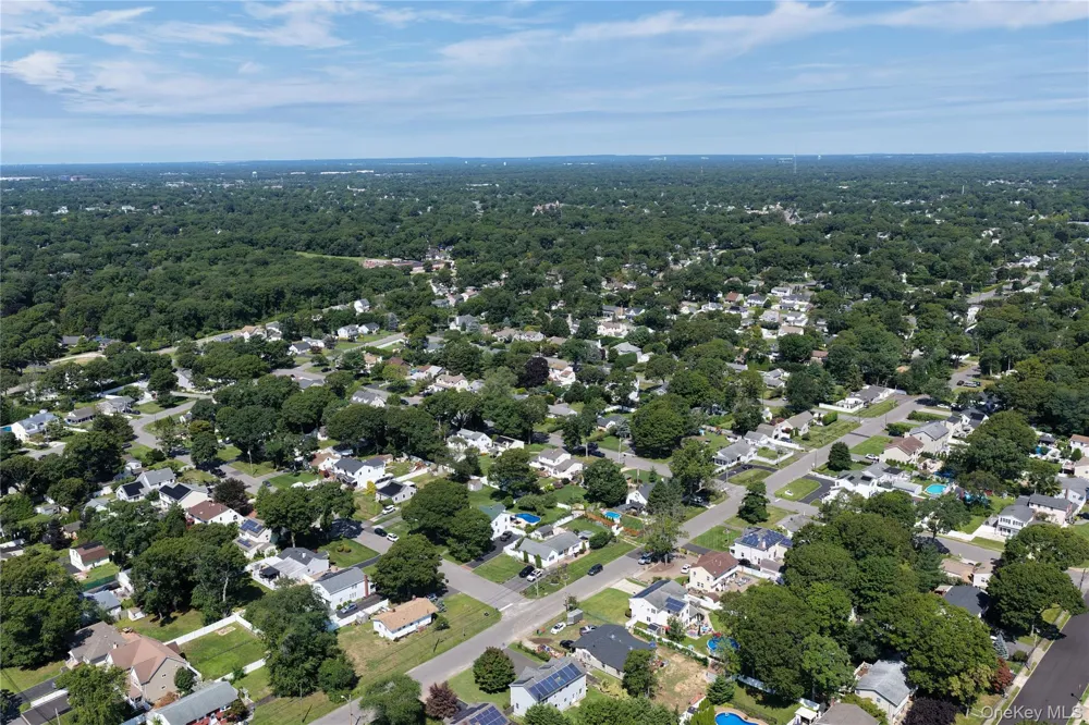 15 Marianna Place East Islip, NY 11730