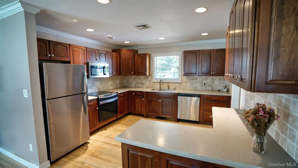 15 Marianna Place East Islip, NY 11730