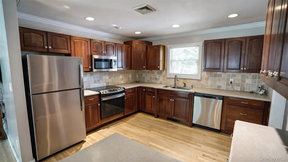 15 Marianna Place East Islip, NY 11730