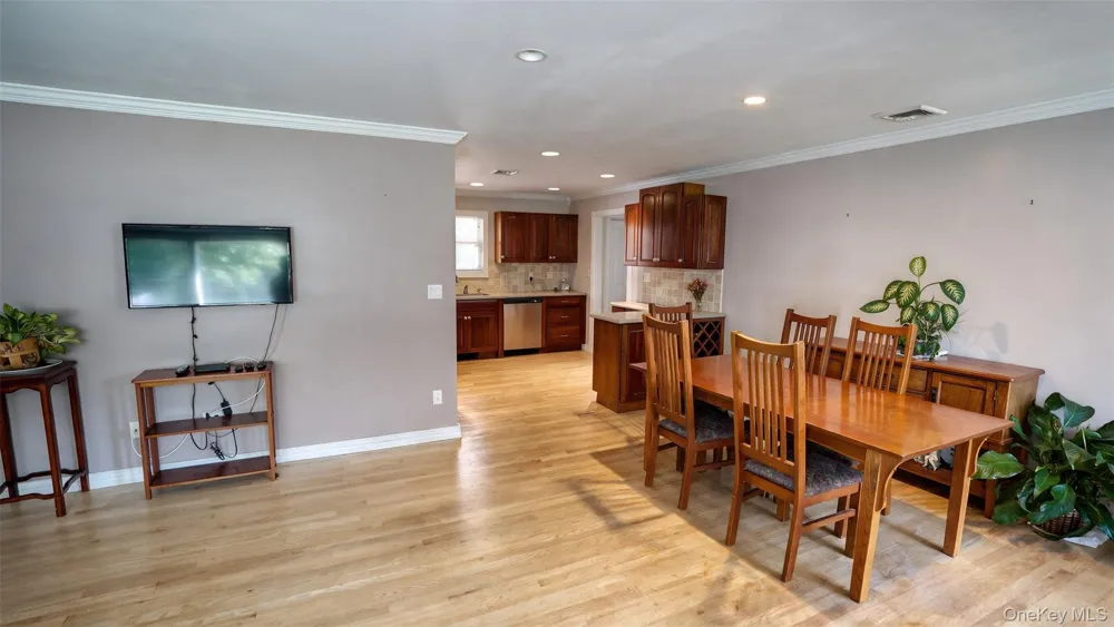 15 Marianna Place East Islip, NY 11730