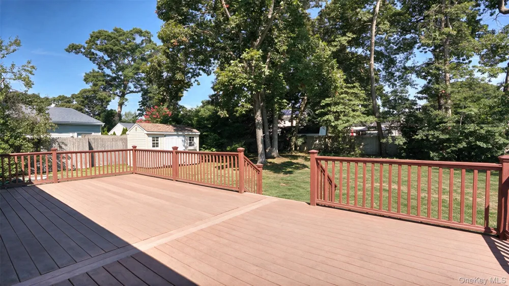 15 Marianna Place East Islip, NY 11730