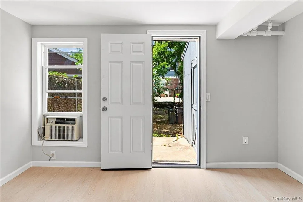 13534 117th Street South Ozone Park, NY 11420