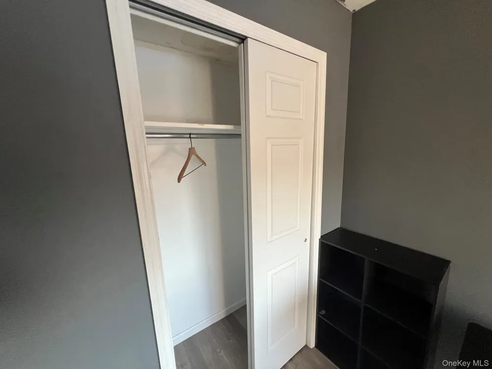 81-15 Queens #6L Elmhurst, NY 11373