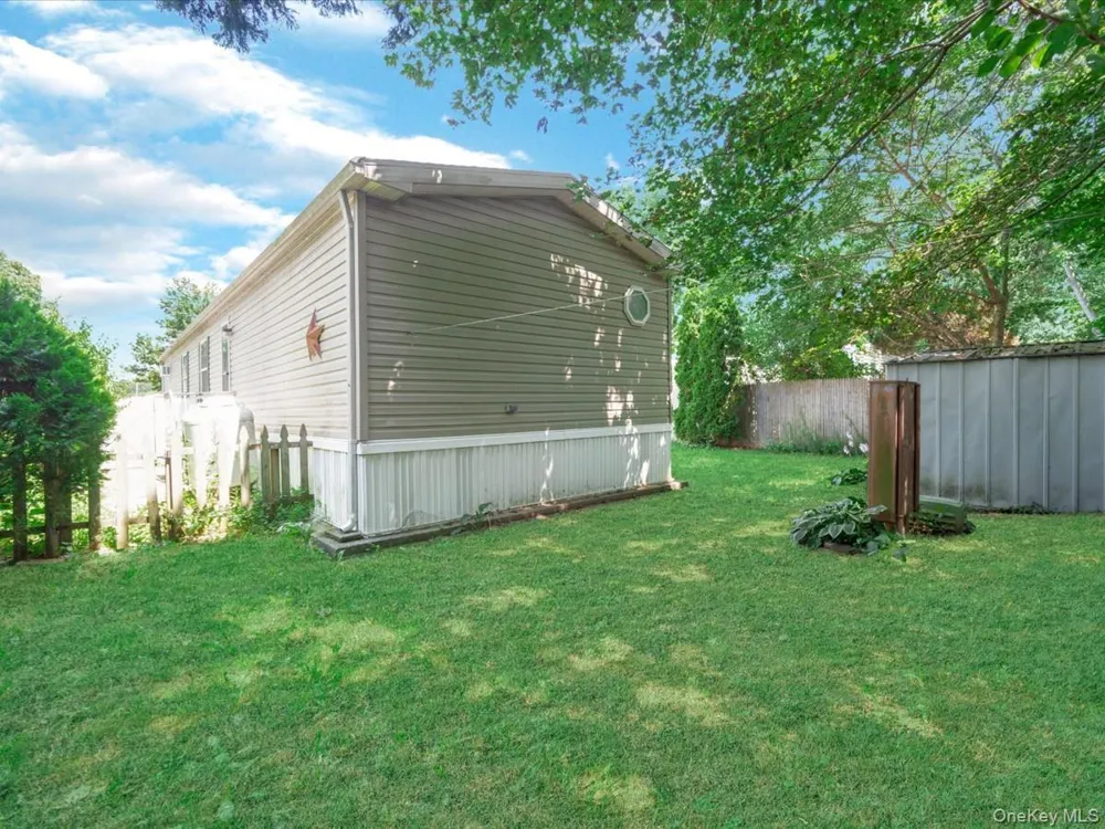 13 Mindy Lane Bohemia, NY 11716