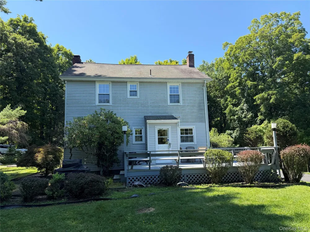 191 Putt Corners Road New Paltz, NY 12561