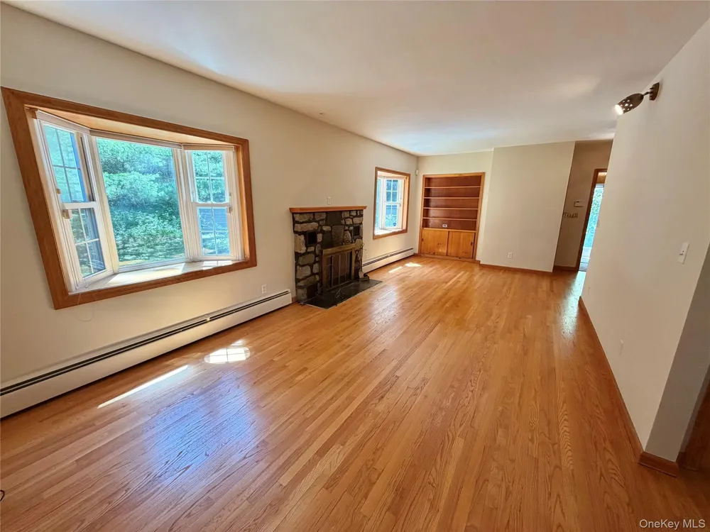 191 Putt Corners Road New Paltz, NY 12561
