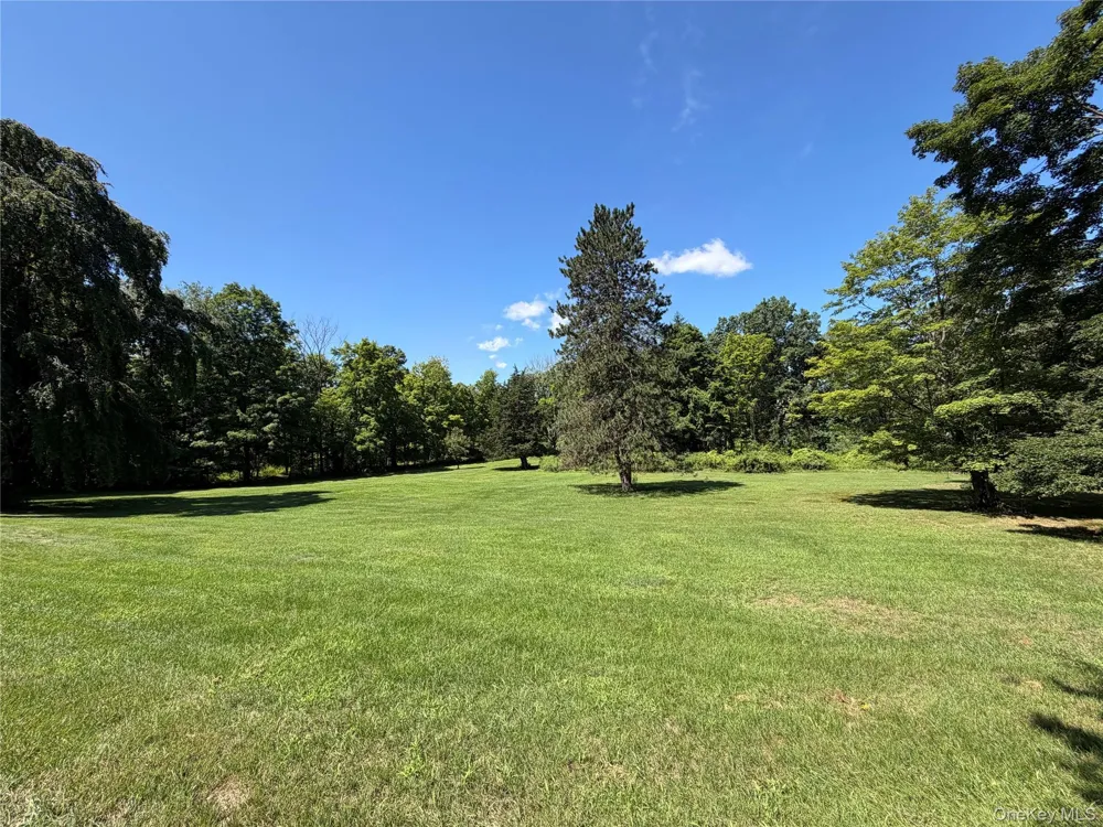 191 Putt Corners Road New Paltz, NY 12561