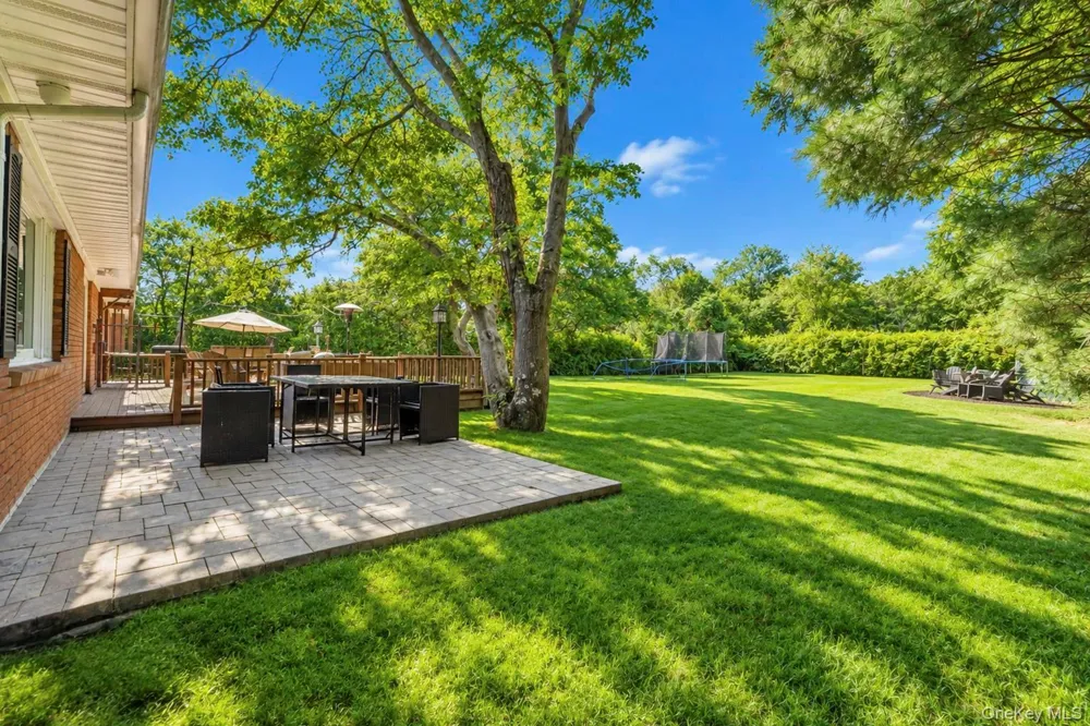 5 Reinhardt Court Blue Point, NY 11715