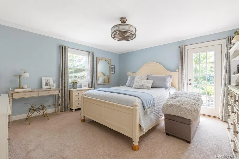 5 Reinhardt Court Blue Point, NY 11715