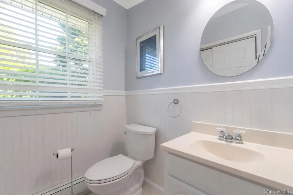 5 Reinhardt Court Blue Point, NY 11715