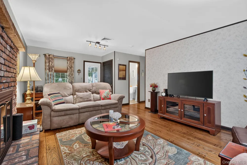 45 Goldin Boulevard Walden, NY 12586