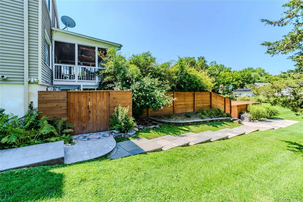 10 Old Mill Drive Poughkeepsie, NY 12603