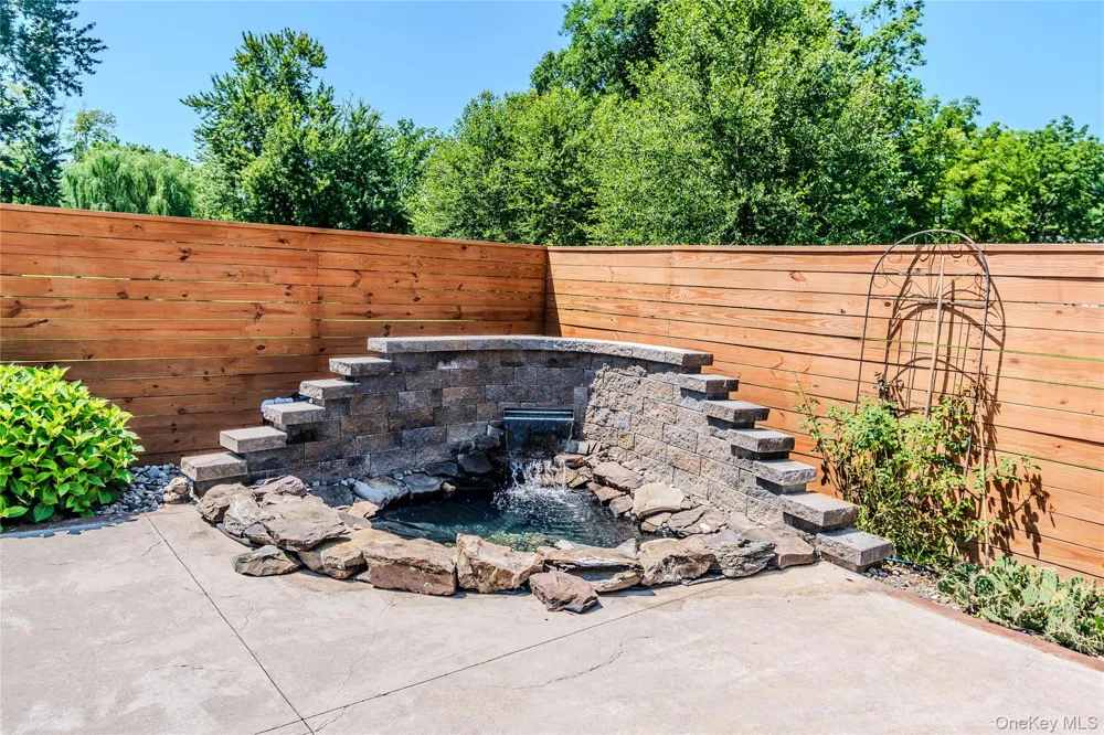 10 Old Mill Drive Poughkeepsie, NY 12603