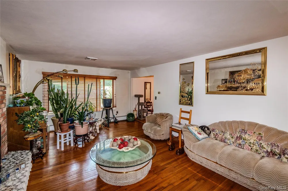 10 Old Mill Drive Poughkeepsie, NY 12603