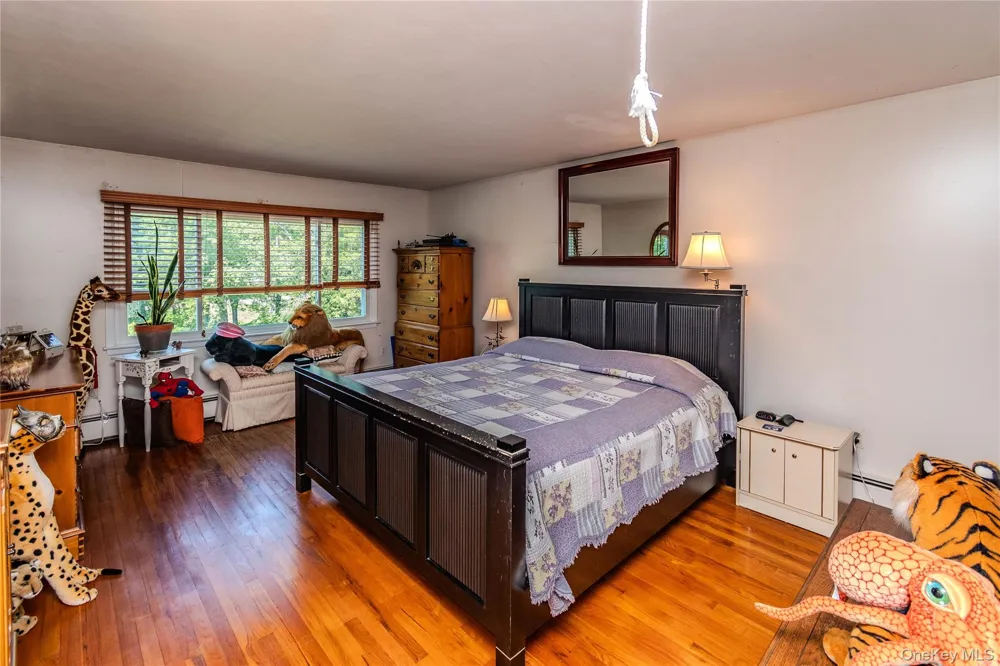 10 Old Mill Drive Poughkeepsie, NY 12603