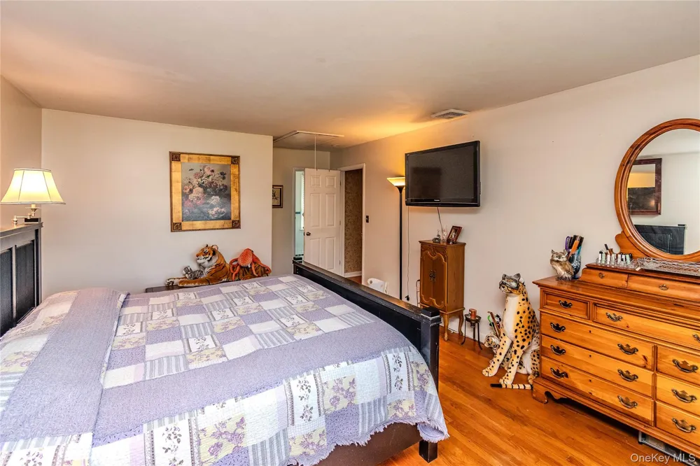 10 Old Mill Drive Poughkeepsie, NY 12603