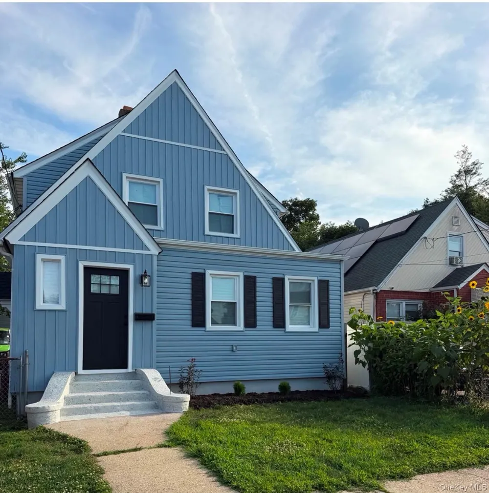 34 Frazier Street Hempstead, NY 11550
