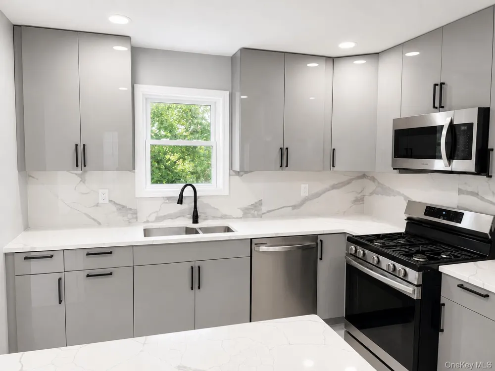 34 Frazier Street Hempstead, NY 11550