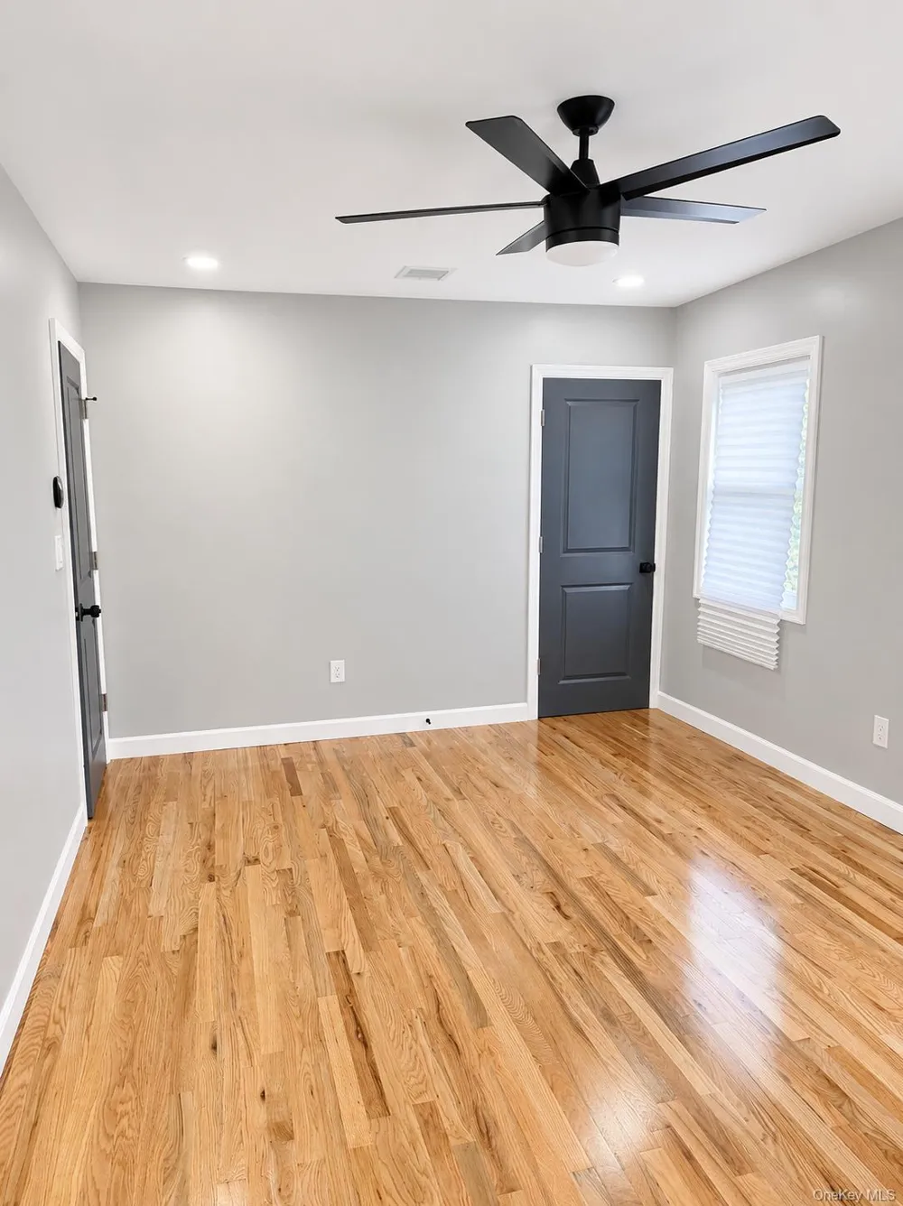 34 Frazier Street Hempstead, NY 11550