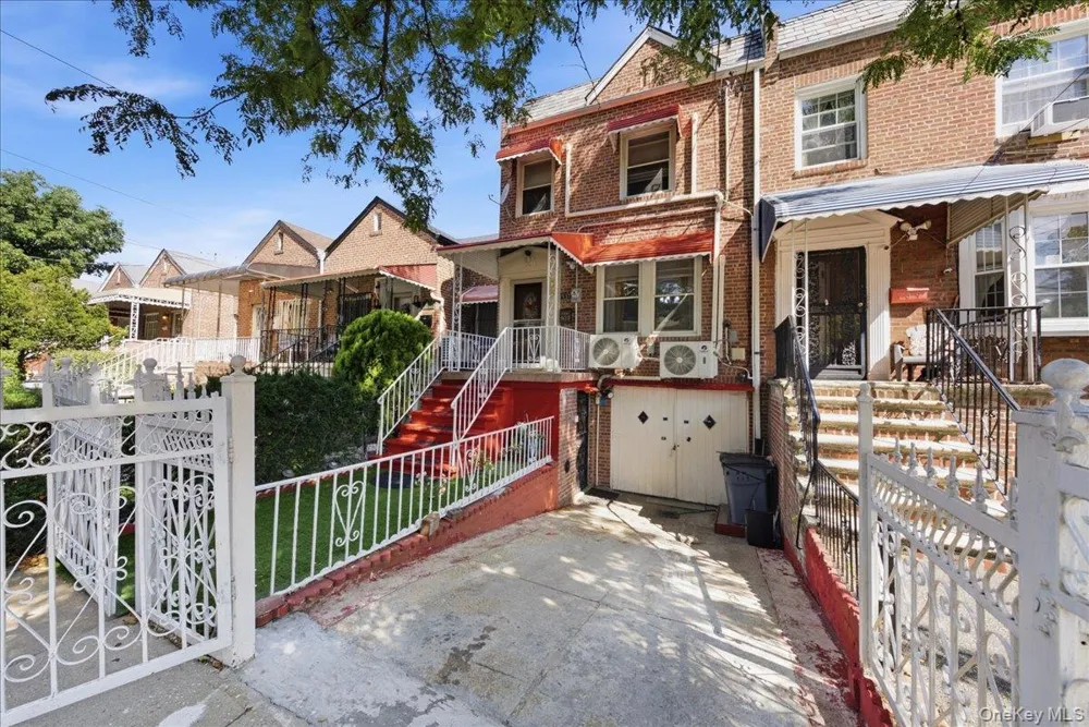 937 Duncan Street Bronx, NY 10469