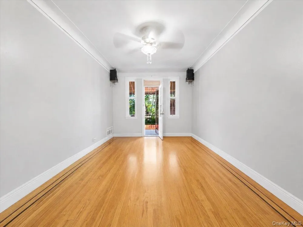 937 Duncan Street Bronx, NY 10469