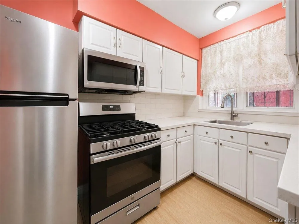937 Duncan Street Bronx, NY 10469