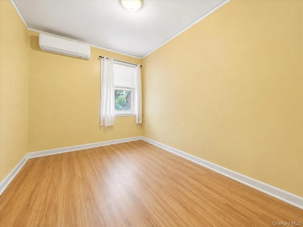 937 Duncan Street Bronx, NY 10469