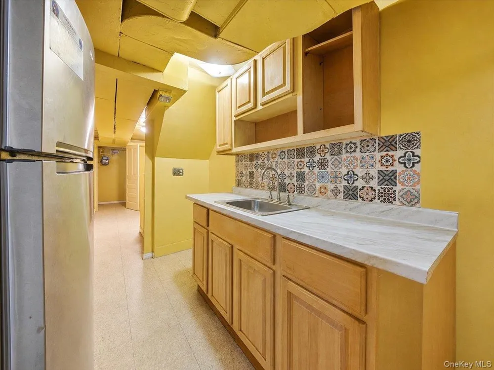 937 Duncan Street Bronx, NY 10469