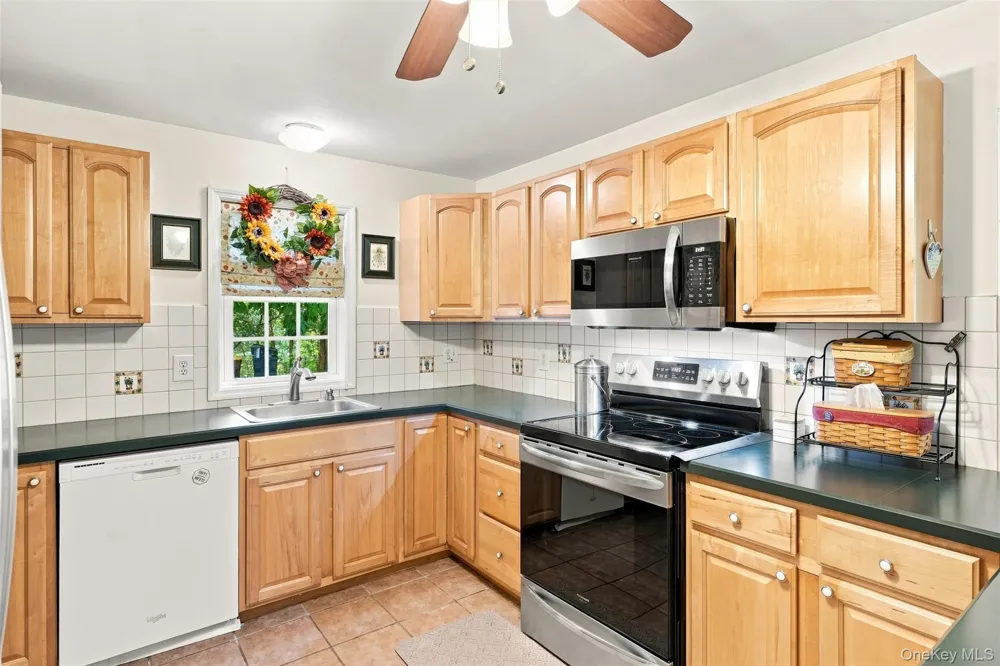 139 Pine Island Turnpike Warwick, NY 10990