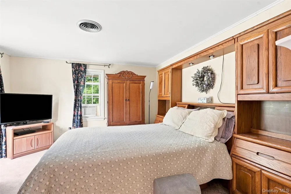 139 Pine Island Turnpike Warwick, NY 10990