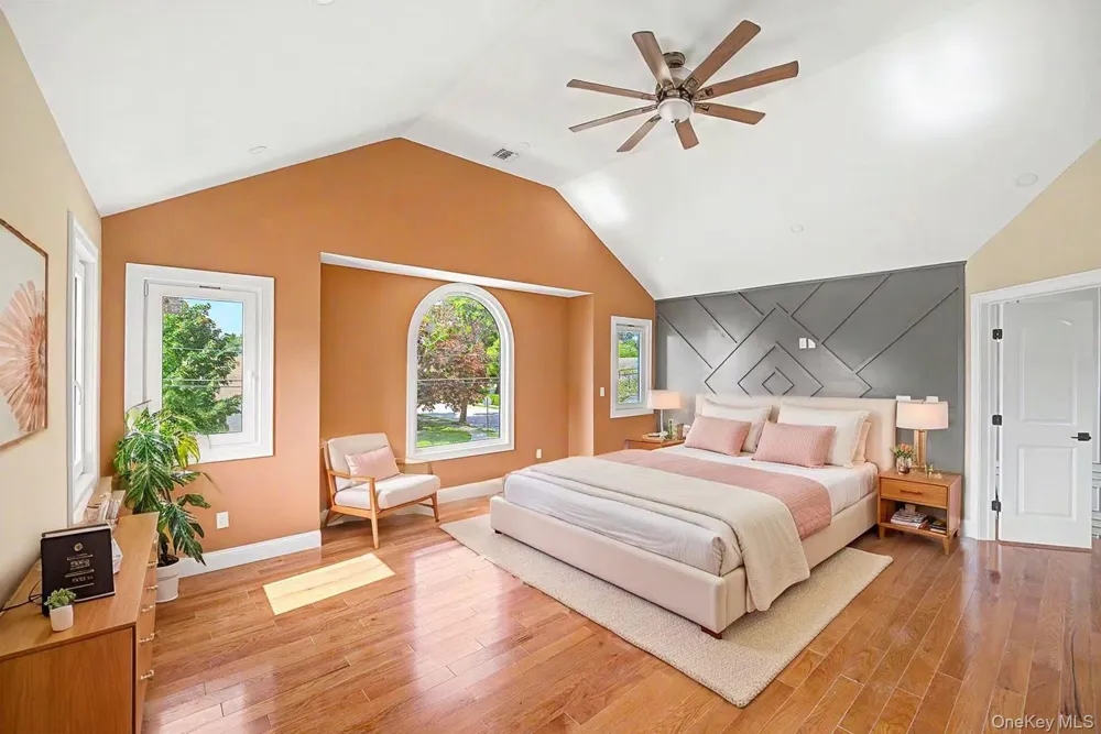 16 Violet Avenue Hicksville, NY 11801