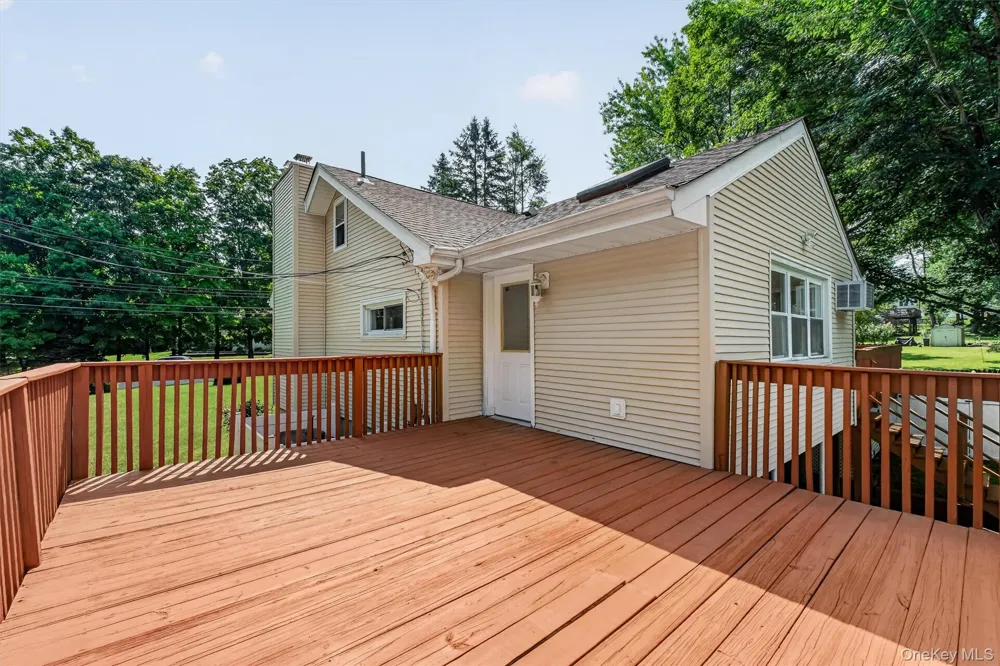 76 Meadow Sweet Road Cortlandt Manor, NY 10567