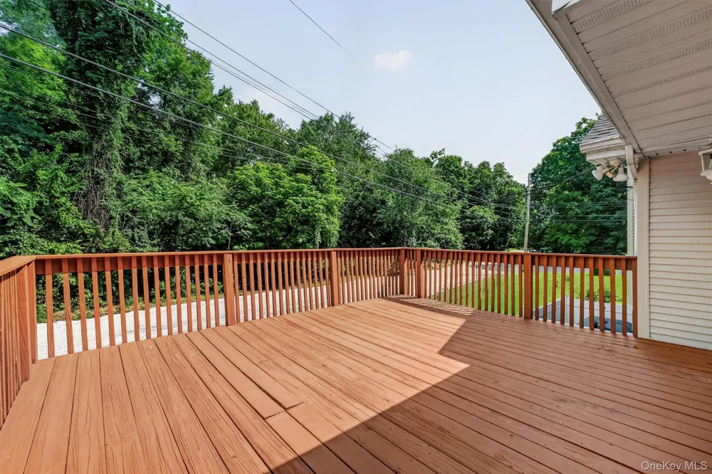 76 Meadow Sweet Road Cortlandt Manor, NY 10567