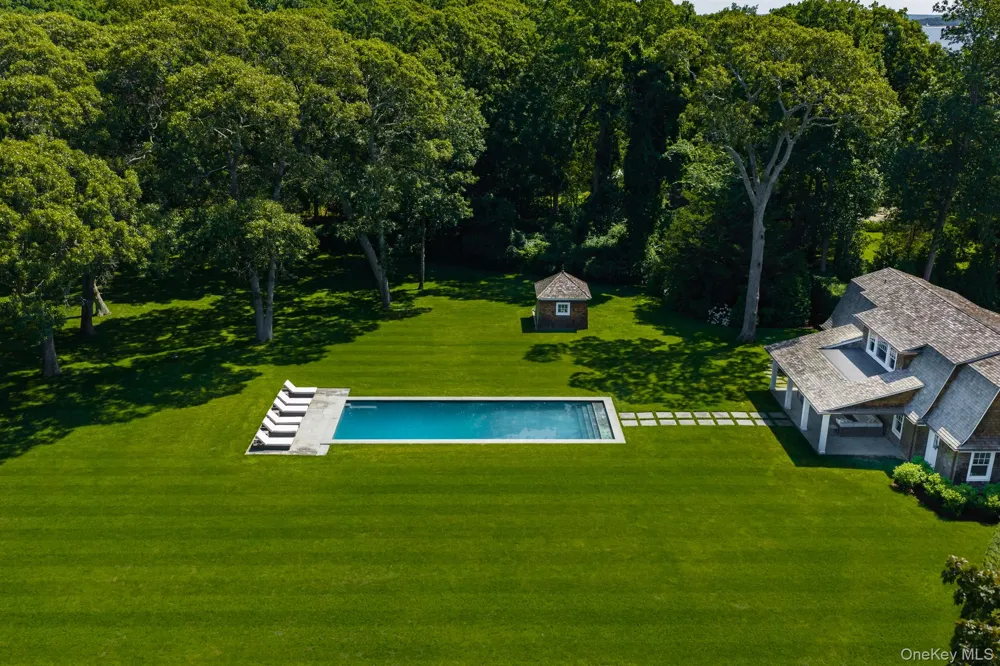 1140 Park Avenue Mattituck, NY 11952