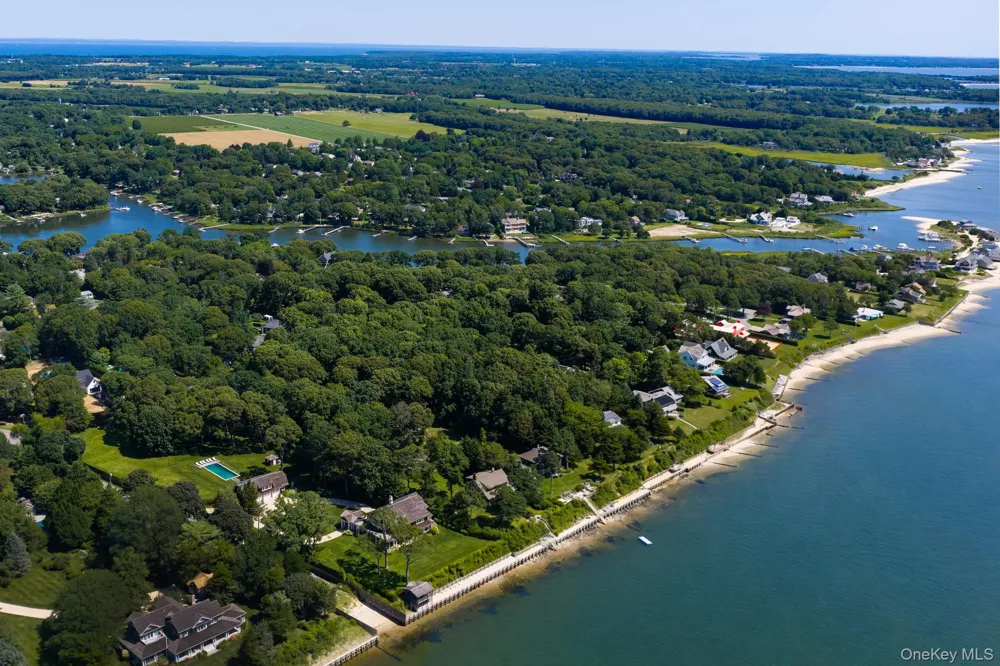 1140 Park Avenue Mattituck, NY 11952