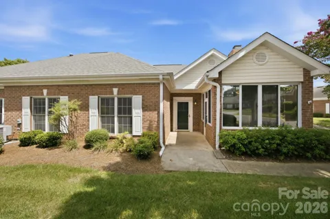 8528 Highland Glen Drive