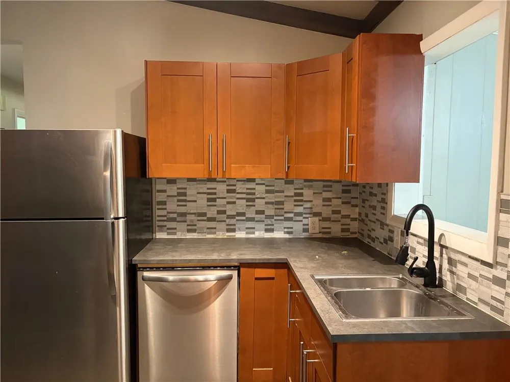 1847 Dorsey Avenue East Point, GA 30344