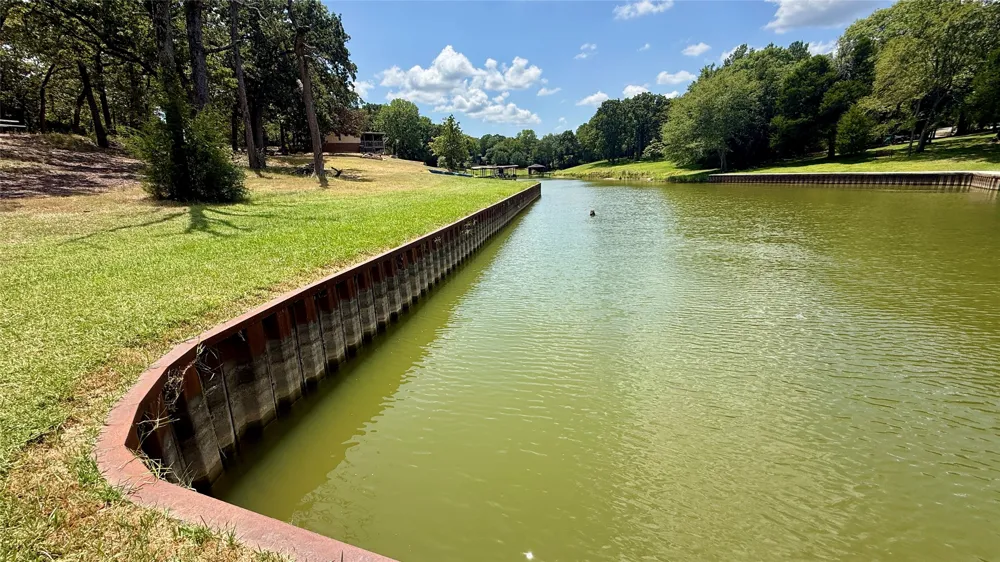 Cambridge Drive Streetman, TX 75859