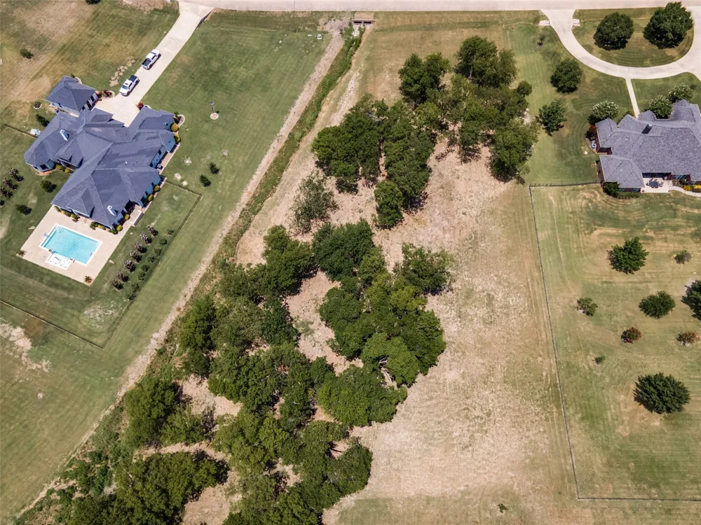 333 Hidden Pass Royse City, TX 75189